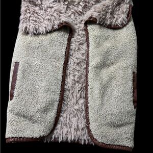 Cozy Kids Sherpa Vest - Cream and Brown